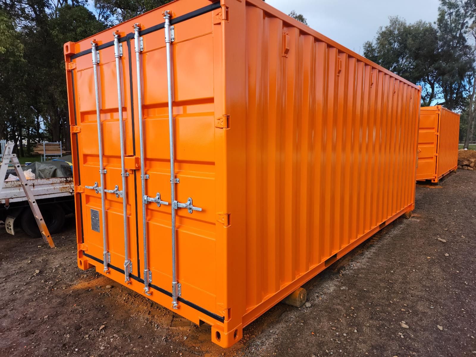 Freight container sandblasting service